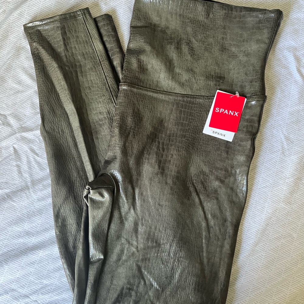 NWT Spanx Leggings